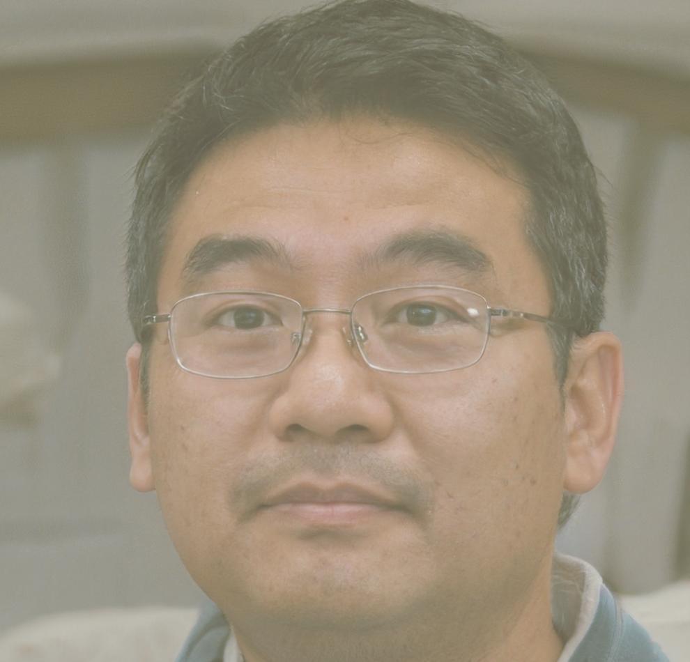 Marcus Donovan, Senior Financial Strategist